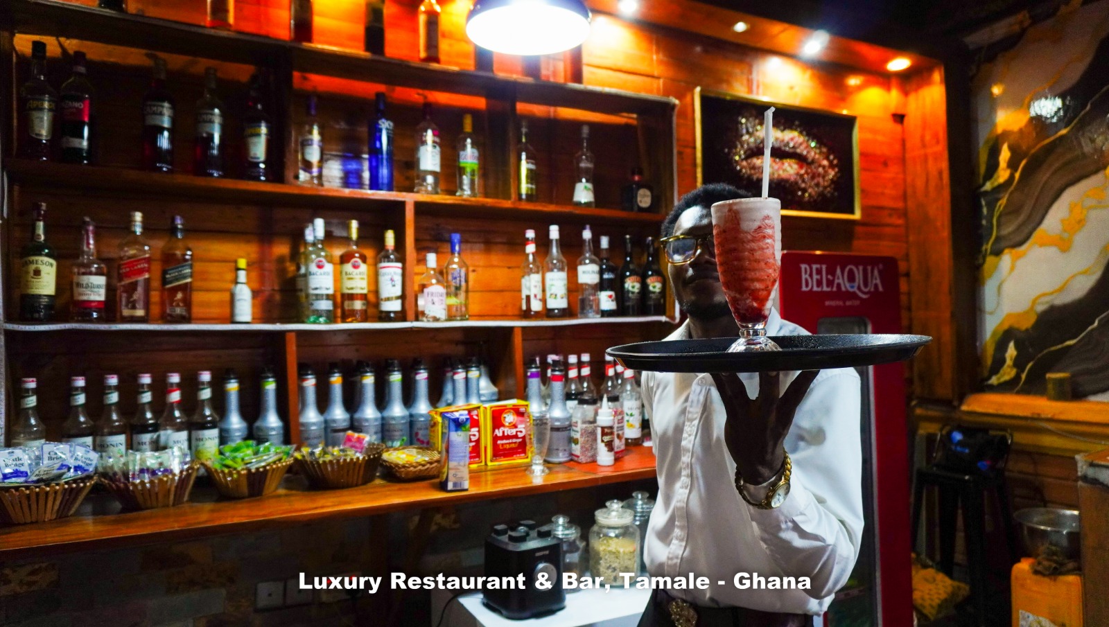 Fresh-shaken milkshakes & cocktails